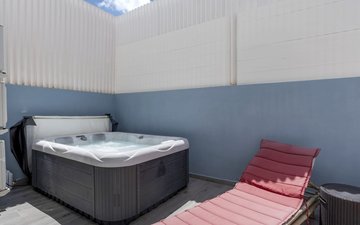 Property slide 25