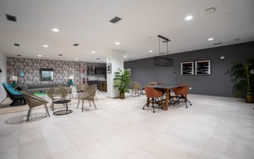 Property slide 25