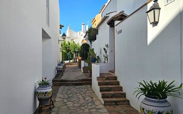 Property slide 21