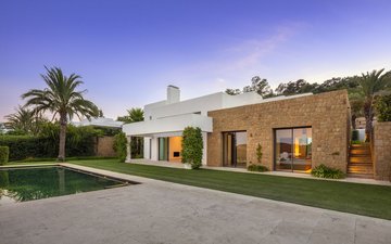 Property slide 21