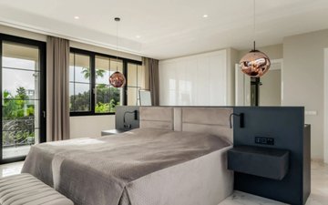 Property slide 20