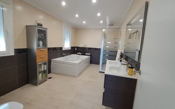 Property slide 28