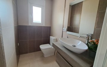 Property slide 32
