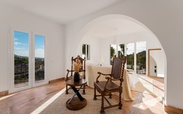 Property slide 22