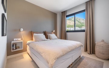 Property slide 17