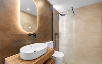 Property slide 18