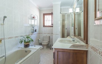 Property slide 39