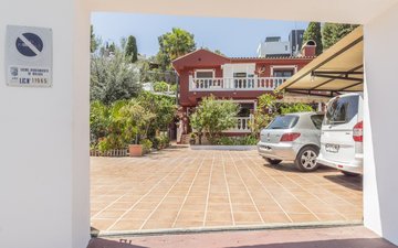 Property slide 46