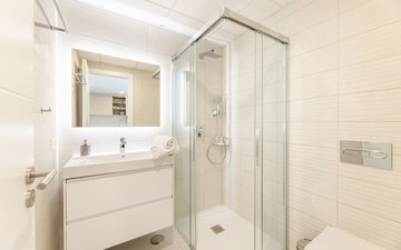 Property slide 17