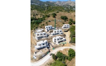 Property slide 31