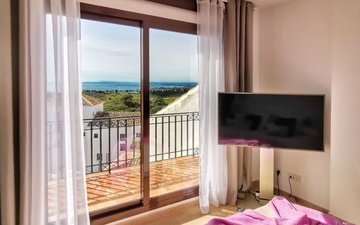 Property slide 18