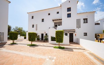 Property slide 44