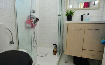 Property slide 18