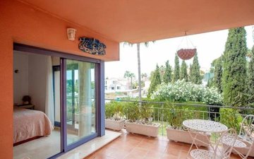Property slide 10