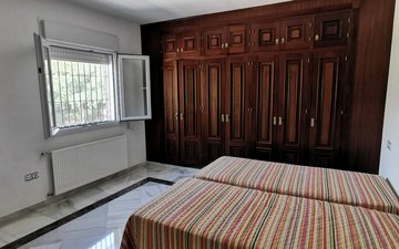 Property slide 35