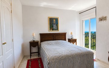 Property slide 20
