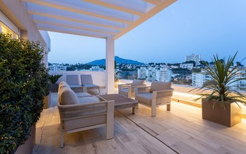 Property slide 24