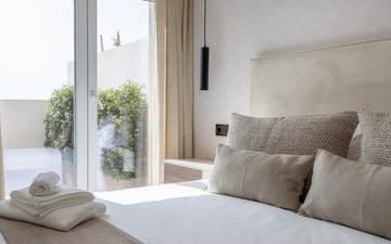 Property slide 4