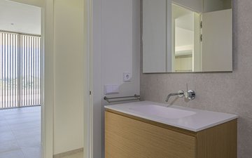 Property slide 22