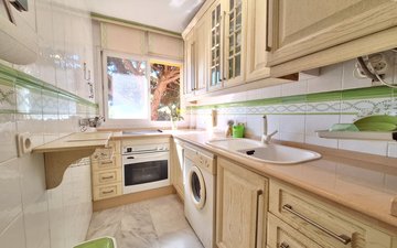 Property slide 17