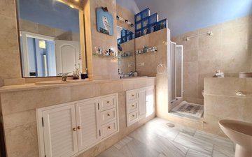 Property slide 33
