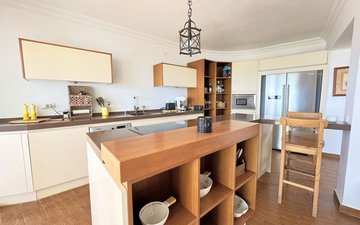 Property slide 17