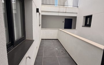 Property slide 19