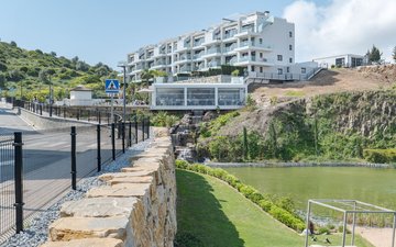 Property slide 32