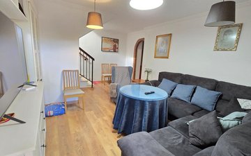Property slide 10
