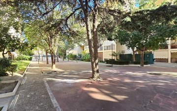 Property slide 21