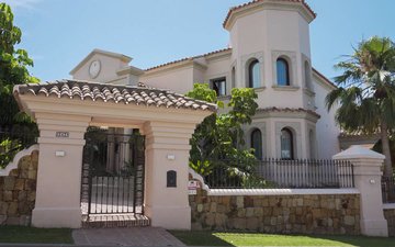 Property slide 14