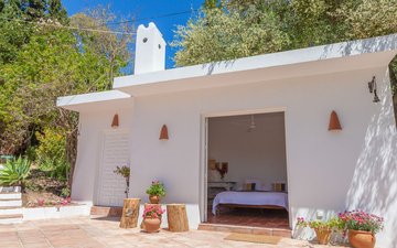 Property slide 19