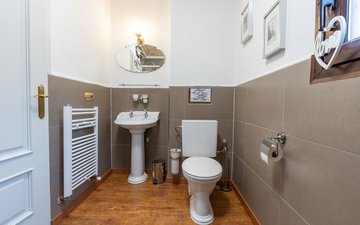 Property slide 22