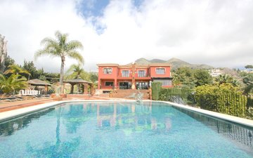 Property slide 50
