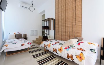 Property slide 19