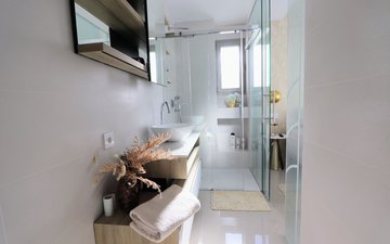 Property slide 28