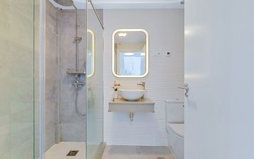 Property slide 21