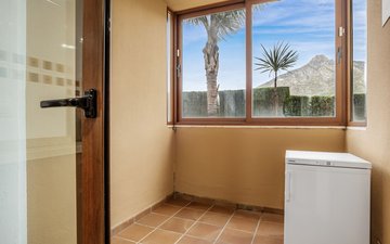 Property slide 25