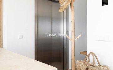 Property slide 44