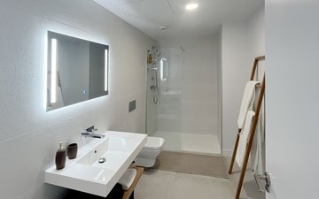 Property slide 18