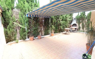 Property slide 16
