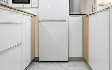 Property slide 25