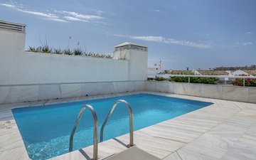 Property slide 15
