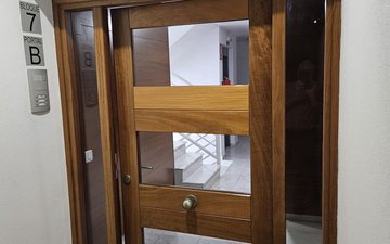 Property slide 32
