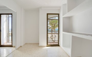 Property slide 32