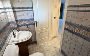 Property slide 16