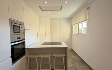 Property slide 20