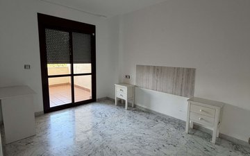 Property slide 32