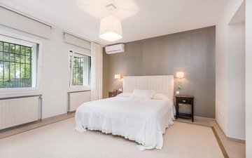 Property slide 21