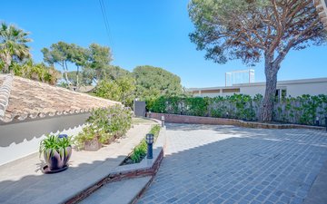 Property slide 58